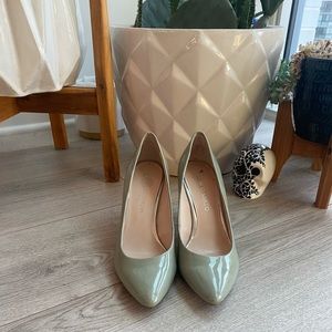MOVING, LAST CALL TILL DONATION! Franco Sarto Mint Green Pumps